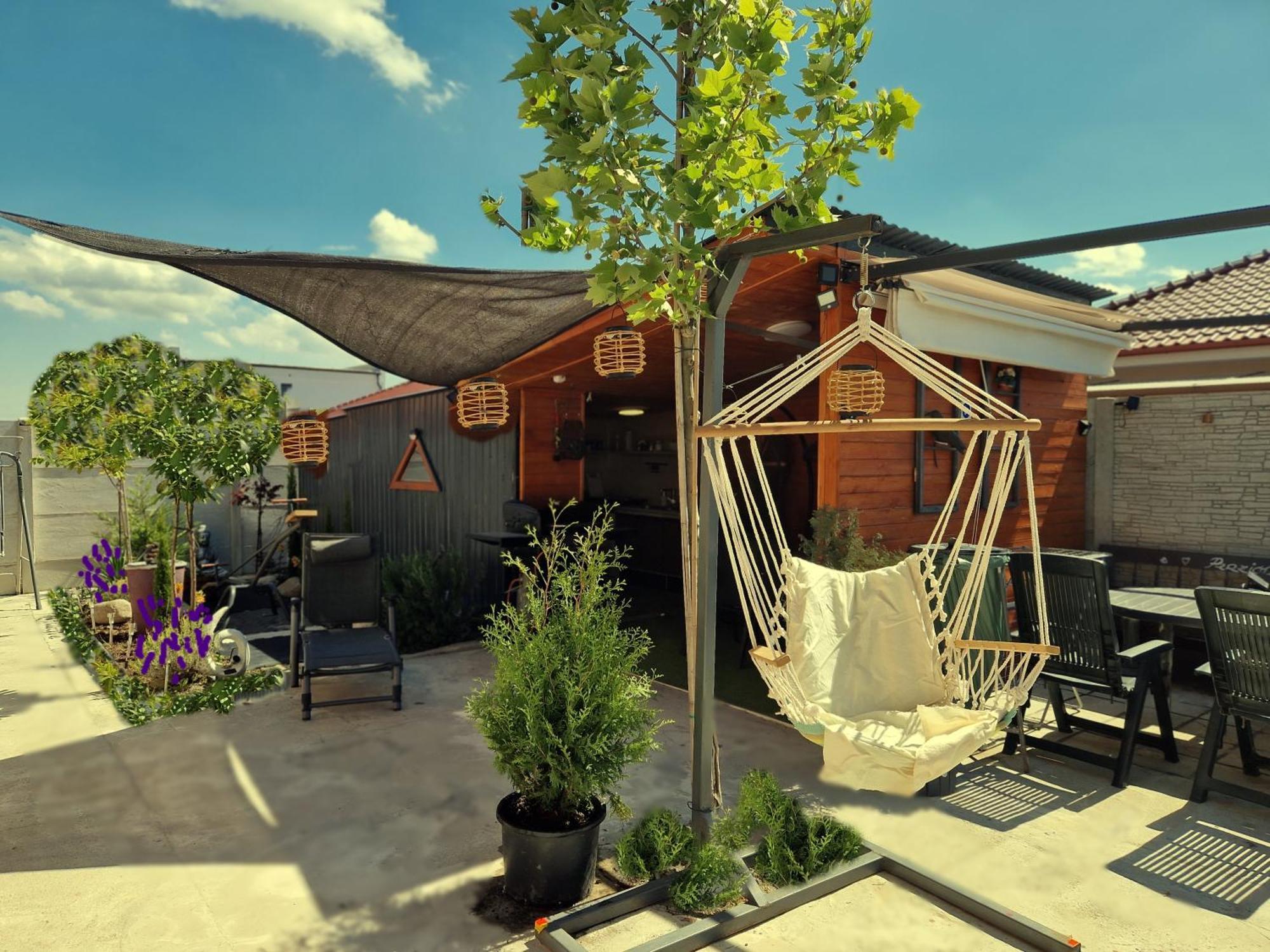 Penzion Florens, Nesvady Exterior foto