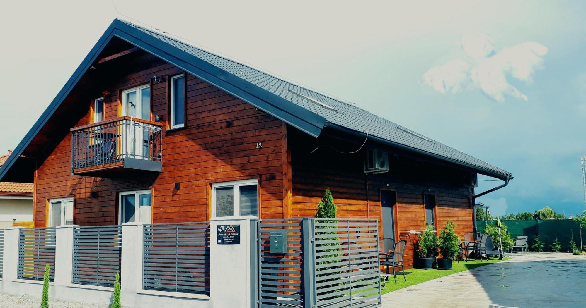 Penzion Florens, Nesvady Exterior foto